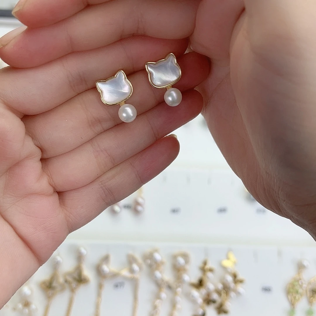 银S925镶嵌淡水珍珠耳饰