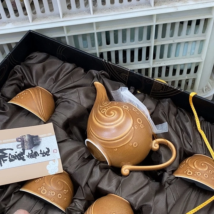 陶瓷艺术品及陶瓷制品