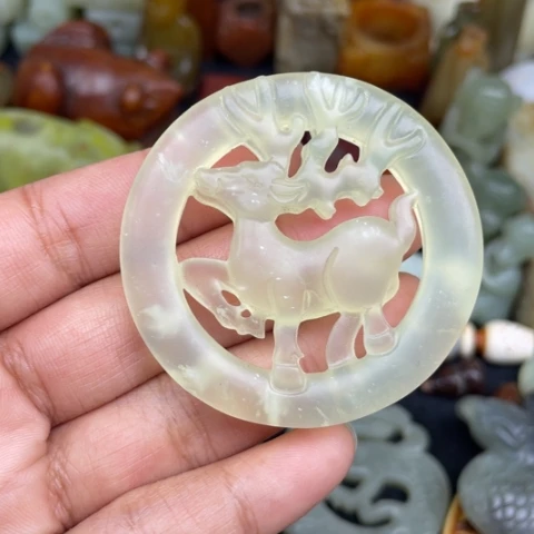 蛇纹石玉未镶嵌颈饰80