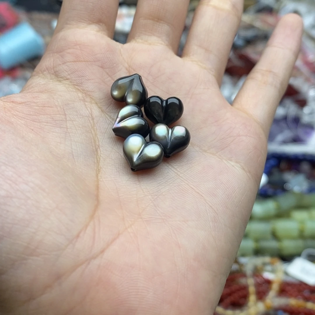 玛瑙/玉髓未镶嵌珠宝半成品一个天然黑蝶贝屁桃10mm