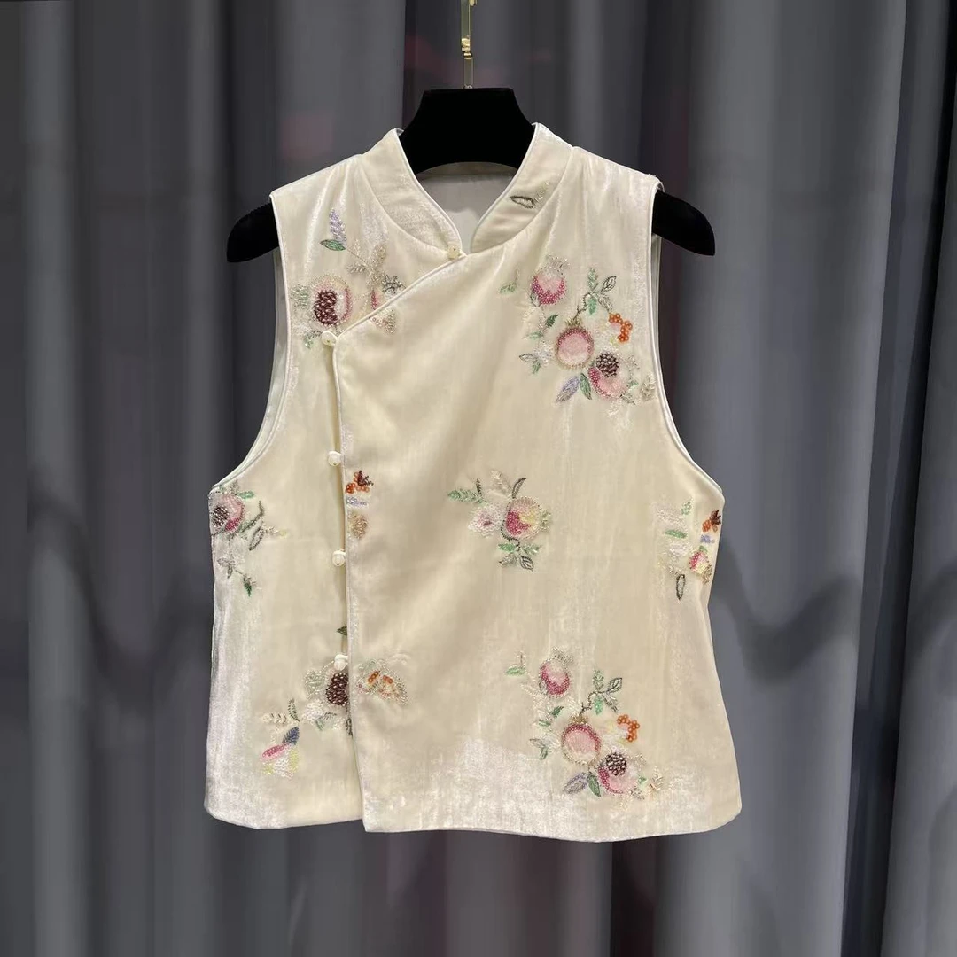 2026冬季新款复古盘扣重工提花刺绣立领国风马甲上衣