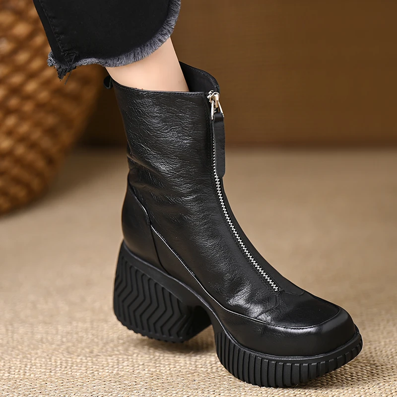 增高靴子女8厘米软牛皮休闲粗跟厚底短靴防水台小个子高跟马丁靴