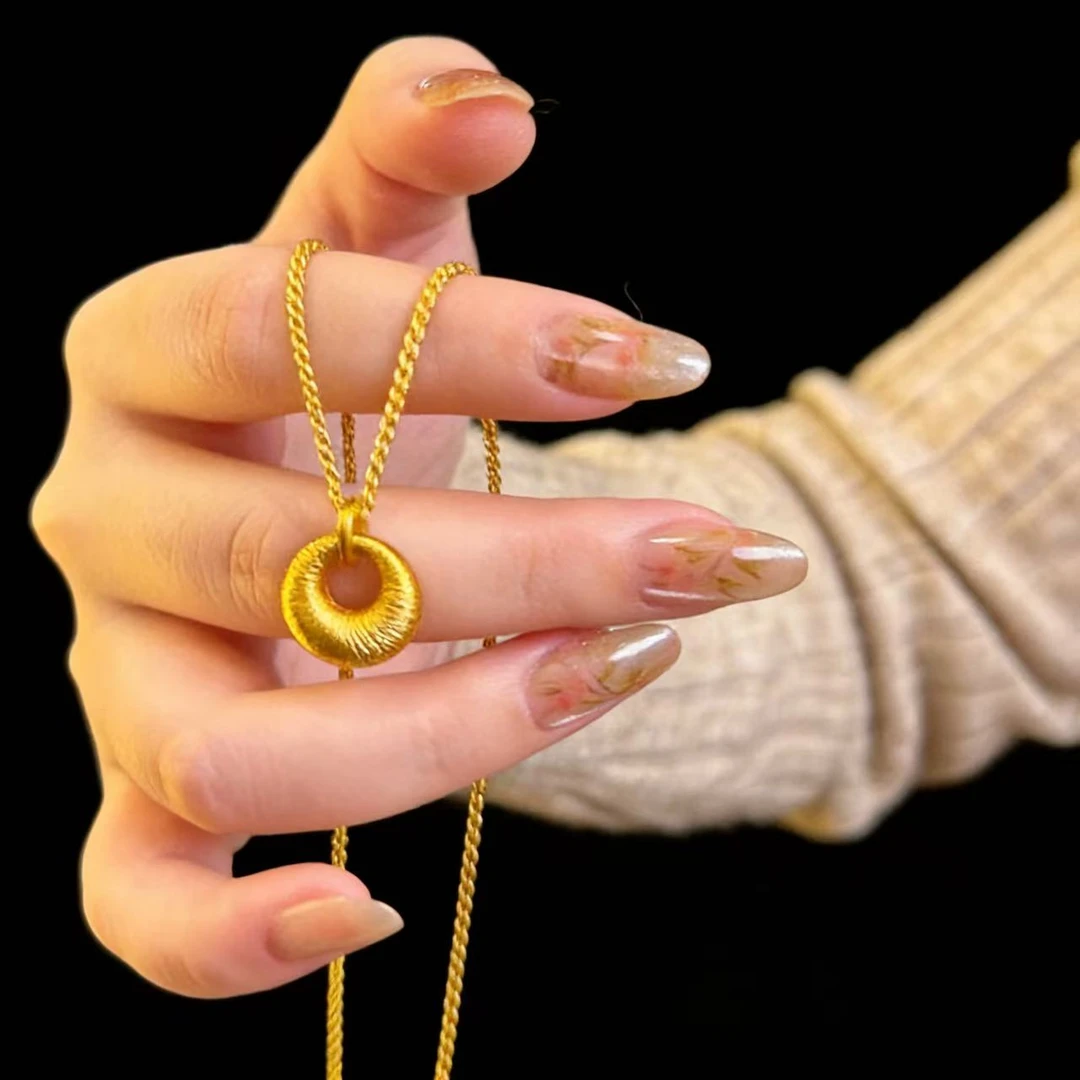 铜合金吊坠 复古金坨坨吊坠项链高级感轻奢气质小众锁骨链百搭