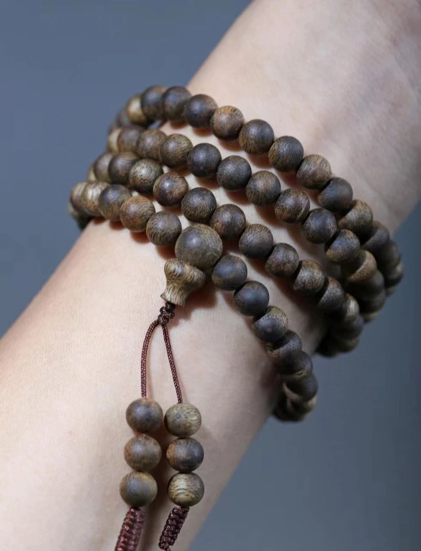 奇楠沉香 0.6 118颗 99分沉