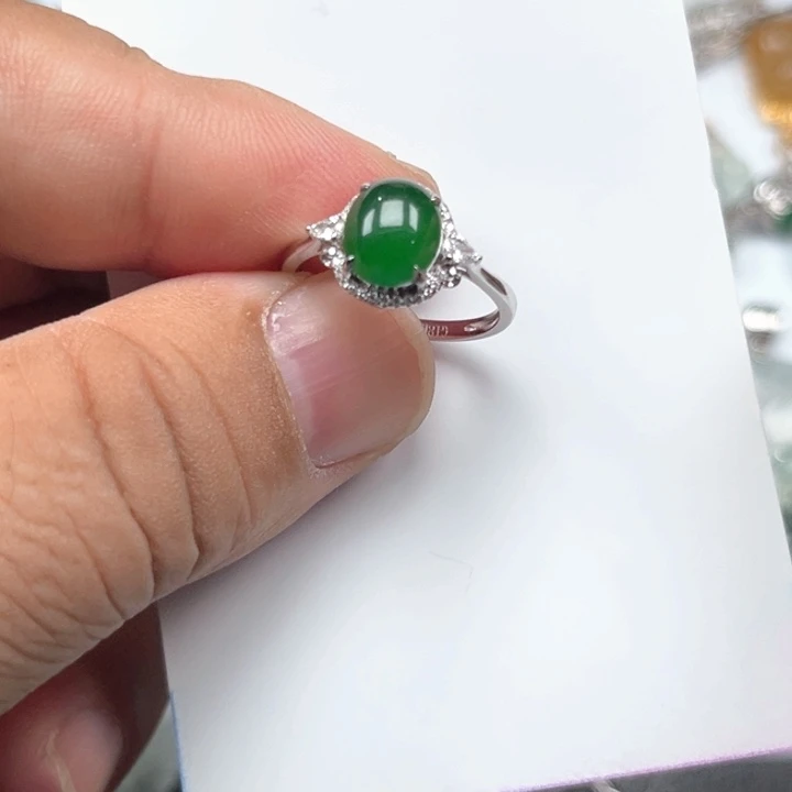 翡翠18K金镶嵌颈饰挂件