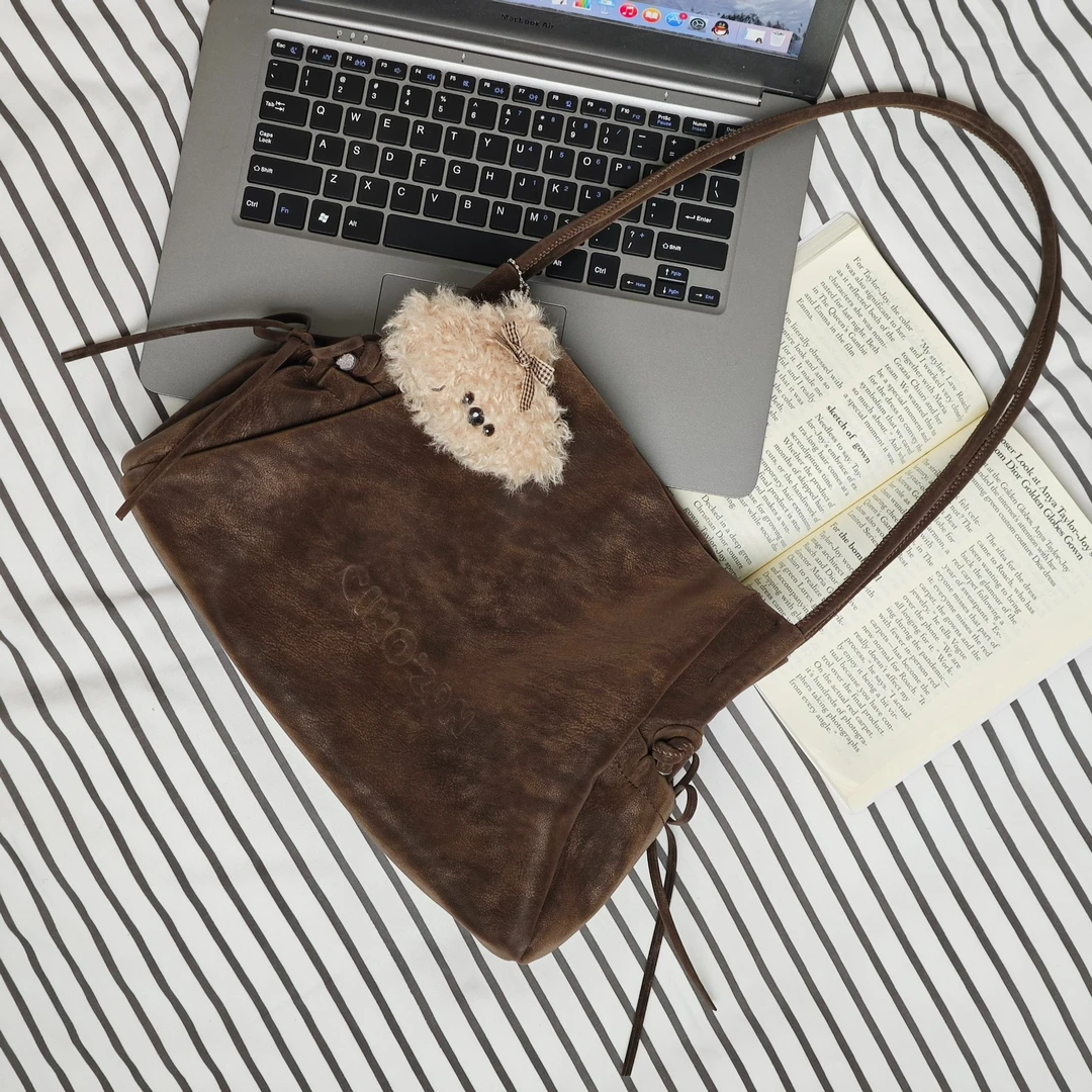 一张同学【长约33宽10高25cm】时尚手提单肩包C8589咖