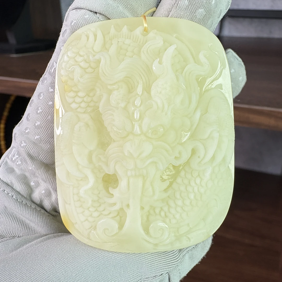 假一赔十，天然琥珀蜜蜡，蜜蜡吊坠，龙牌吊坠，号90 多样性发