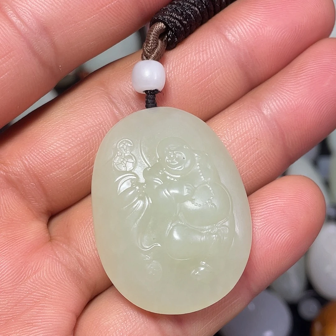 和田玉未镶嵌颈饰吊坠