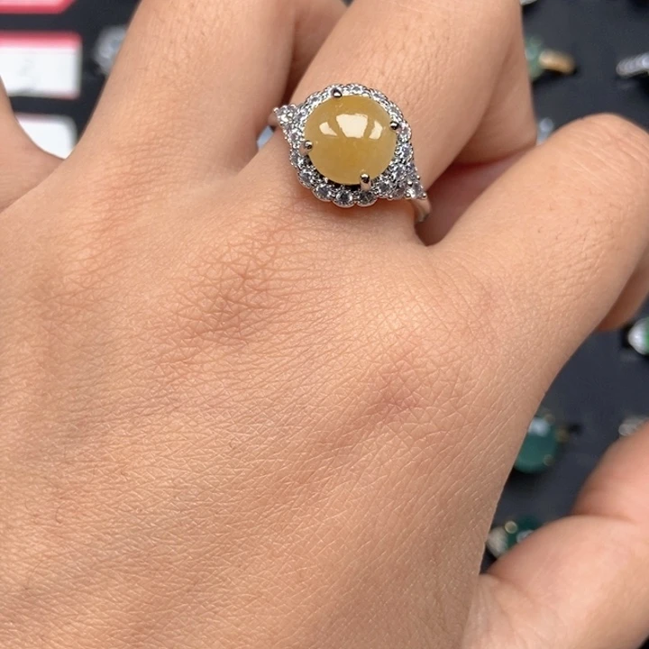 翡翠未镶嵌戒指戒指