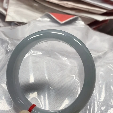 翡翠未镶嵌手镯缅甸翡翠手镯