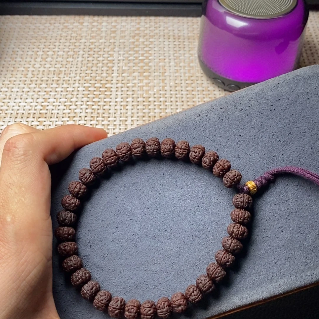 w***w吊坠金刚菩提老树