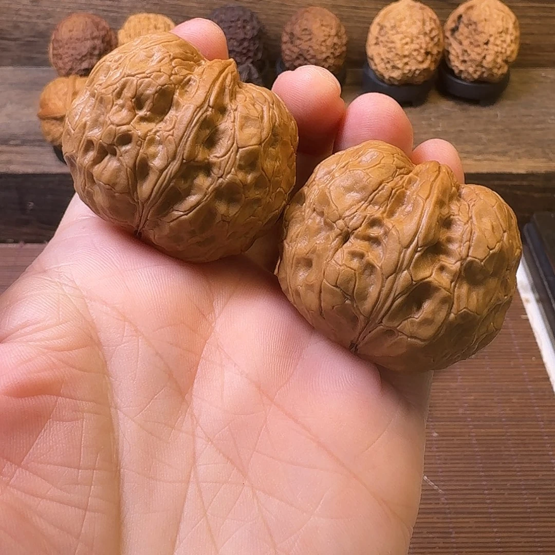 文玩核桃吊坠9黄金蟒元宝40尺寸