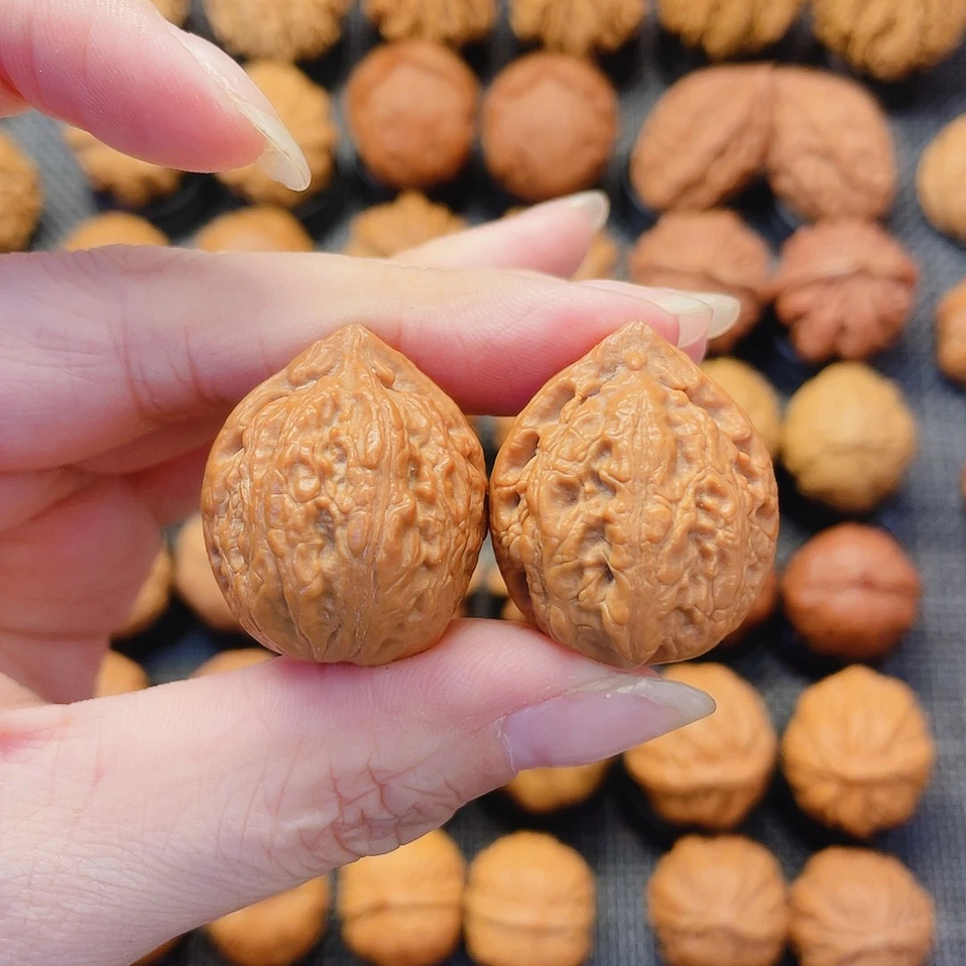 文玩核桃把件塔尖