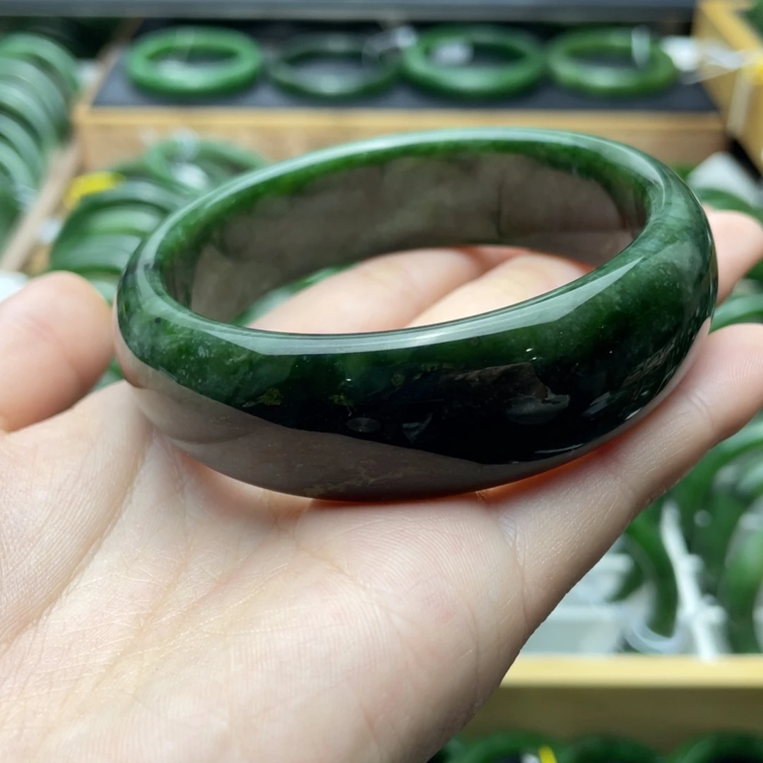 和田玉未镶嵌手镯60