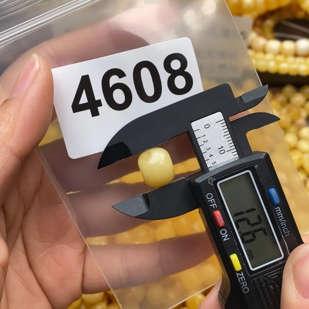 蜜蜡珠宝奇石未镶嵌