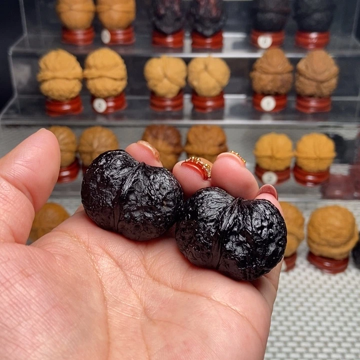 文玩核桃把件金元宝29