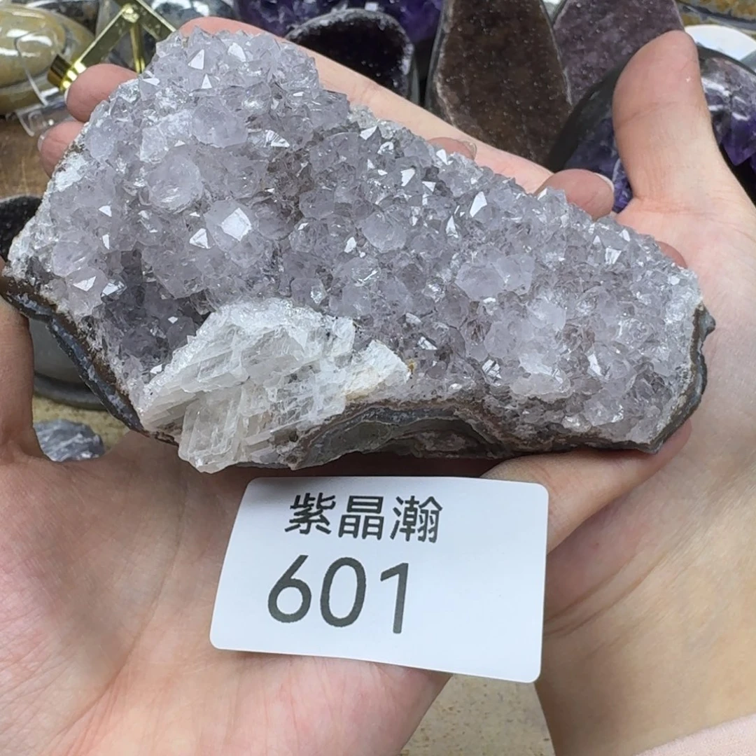 水晶大型摆件（非配饰）未镶嵌
