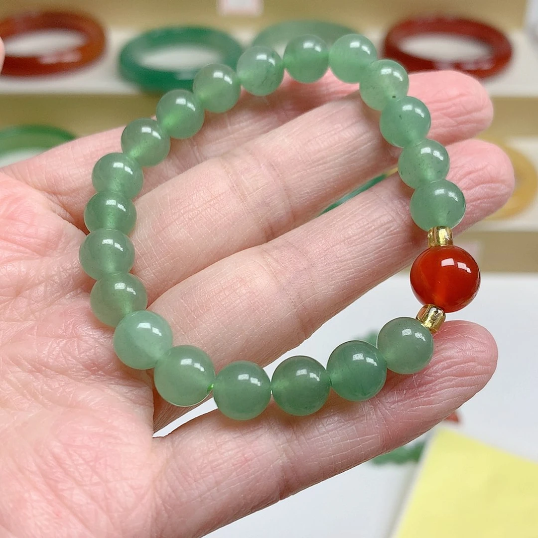 石英质玉手链未镶嵌木****里