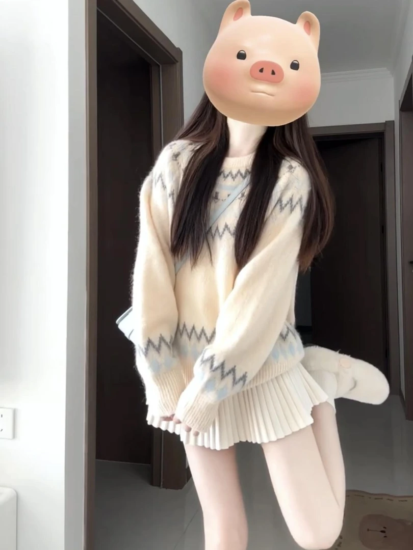 白色费尔岛复古菱格圆领毛衣女秋冬慵懒风设计感刺绣撞色针织衫厚