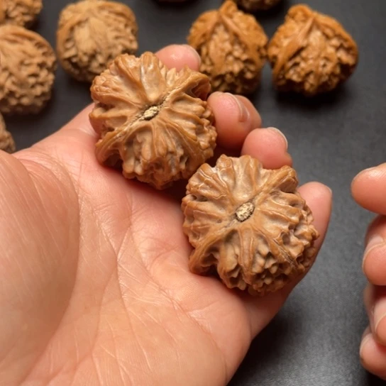 【闪购商品】把件文玩核桃苹果………