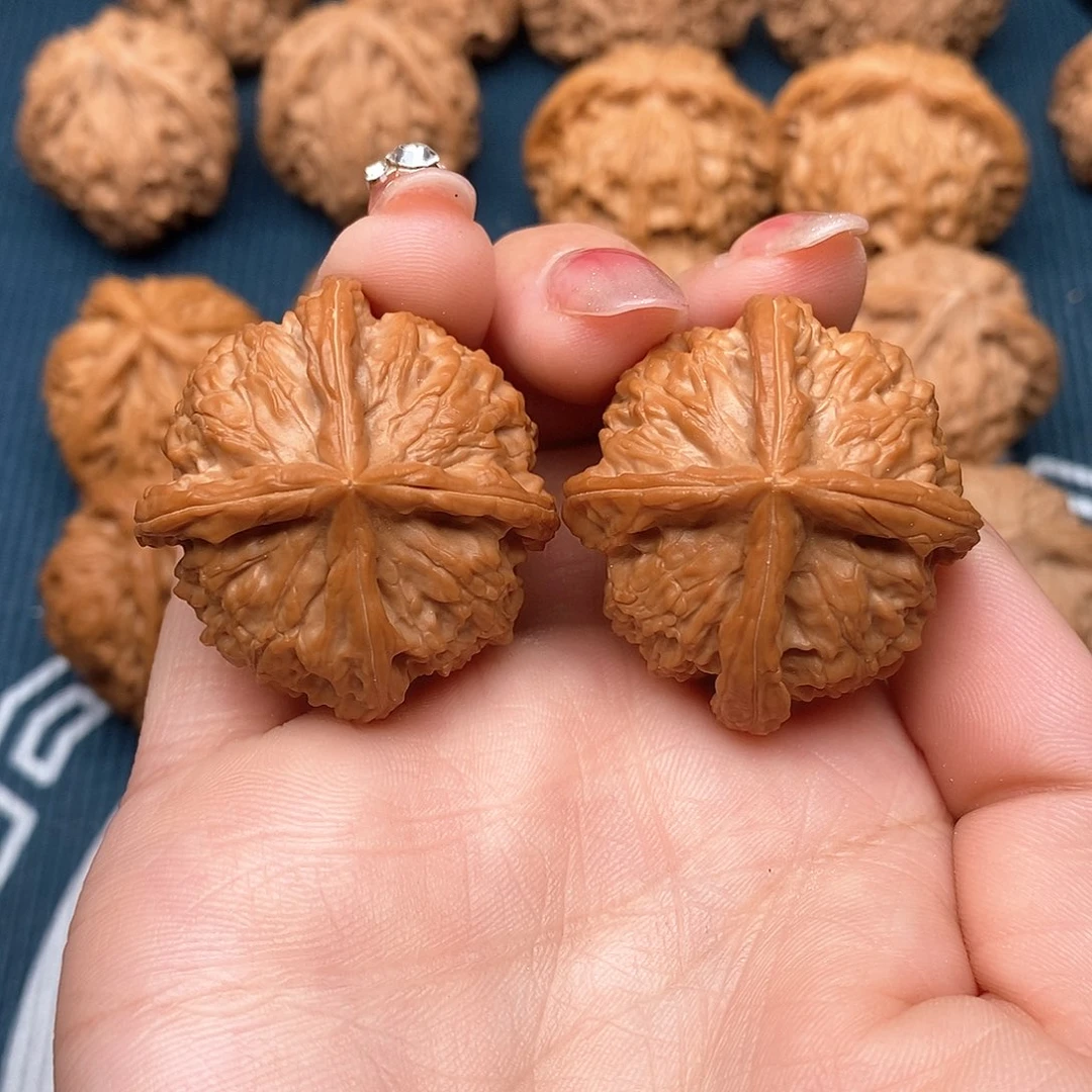 文玩核桃吊坠b****-金锭元宝