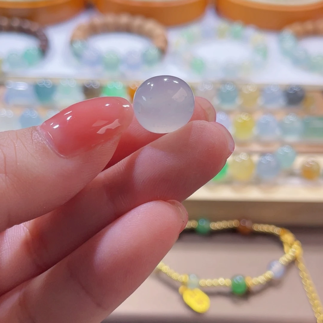 翡翠手链未镶嵌白冰