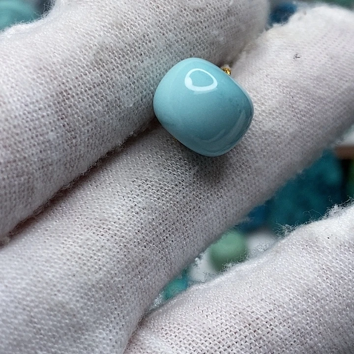 越***好绿松石未镶嵌天然原矿 地大质检