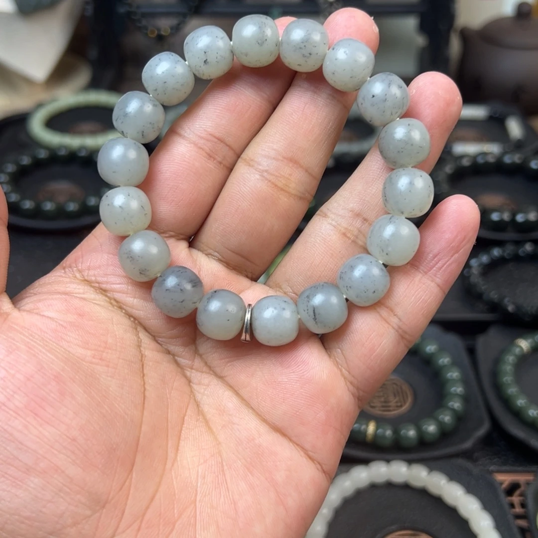 李***你和田玉未镶嵌手链