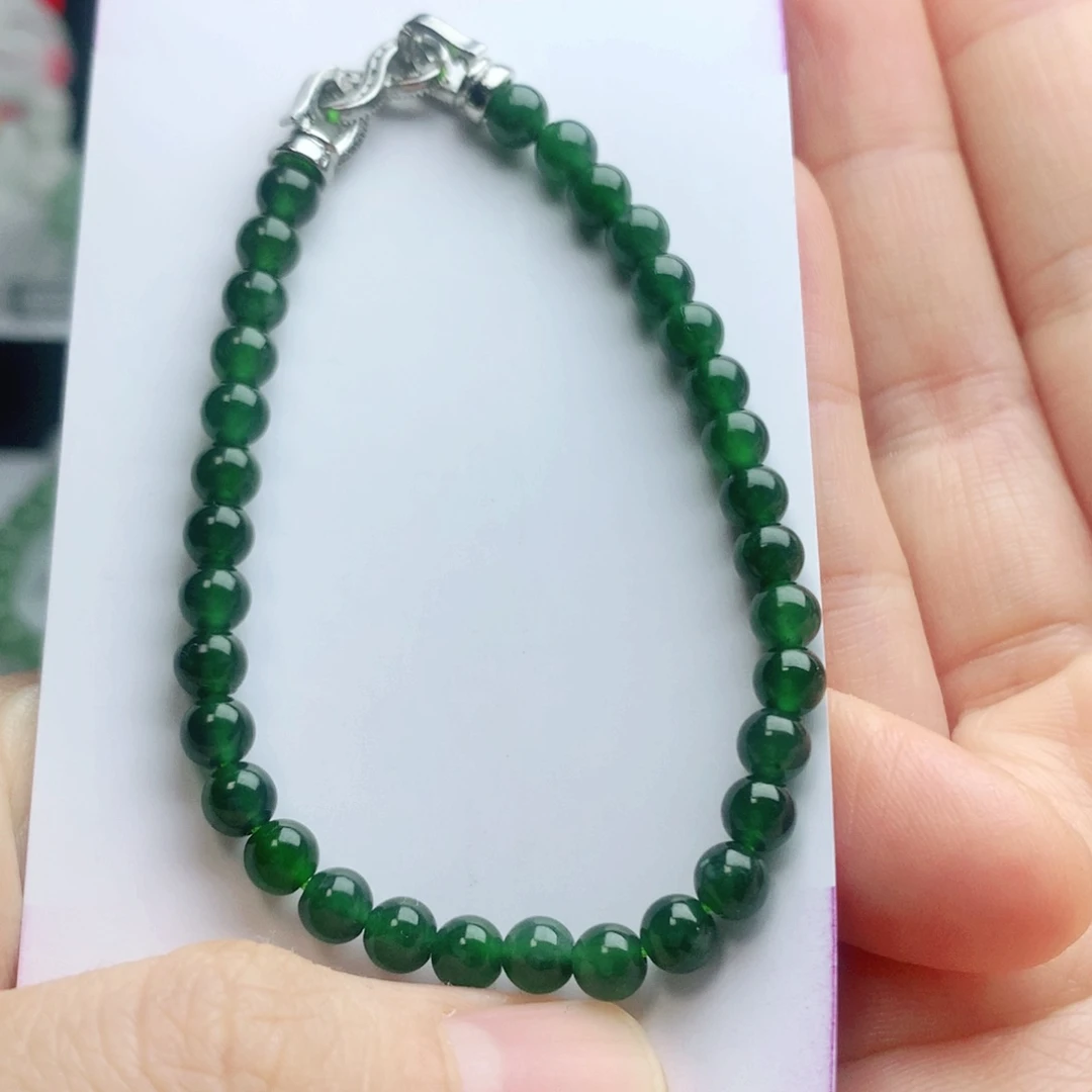 翡翠手链未镶嵌珠串