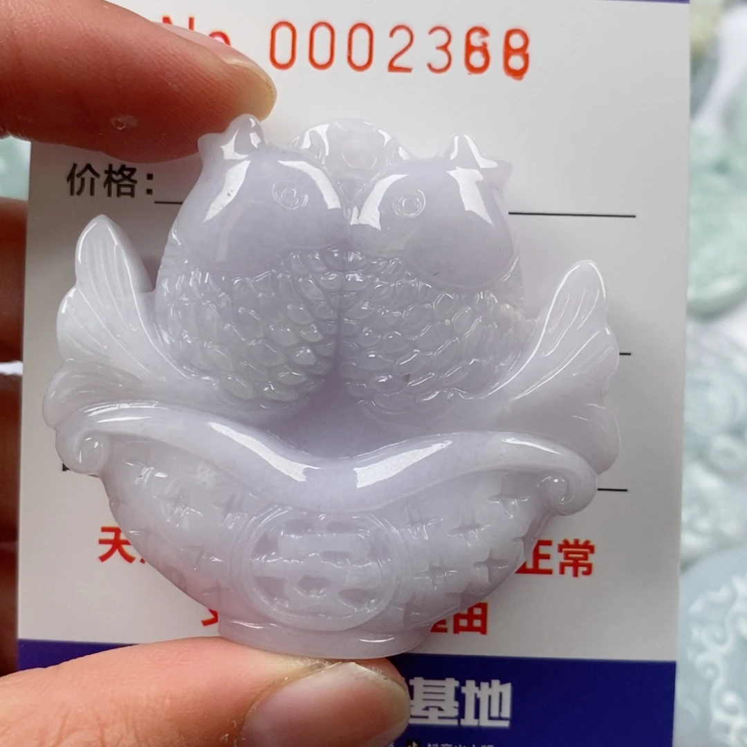 翡翠未镶嵌颈饰挂件