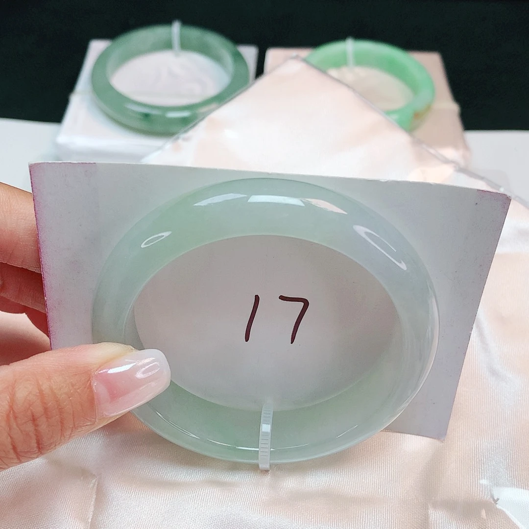 翡翠未镶嵌手镯 正圈54+