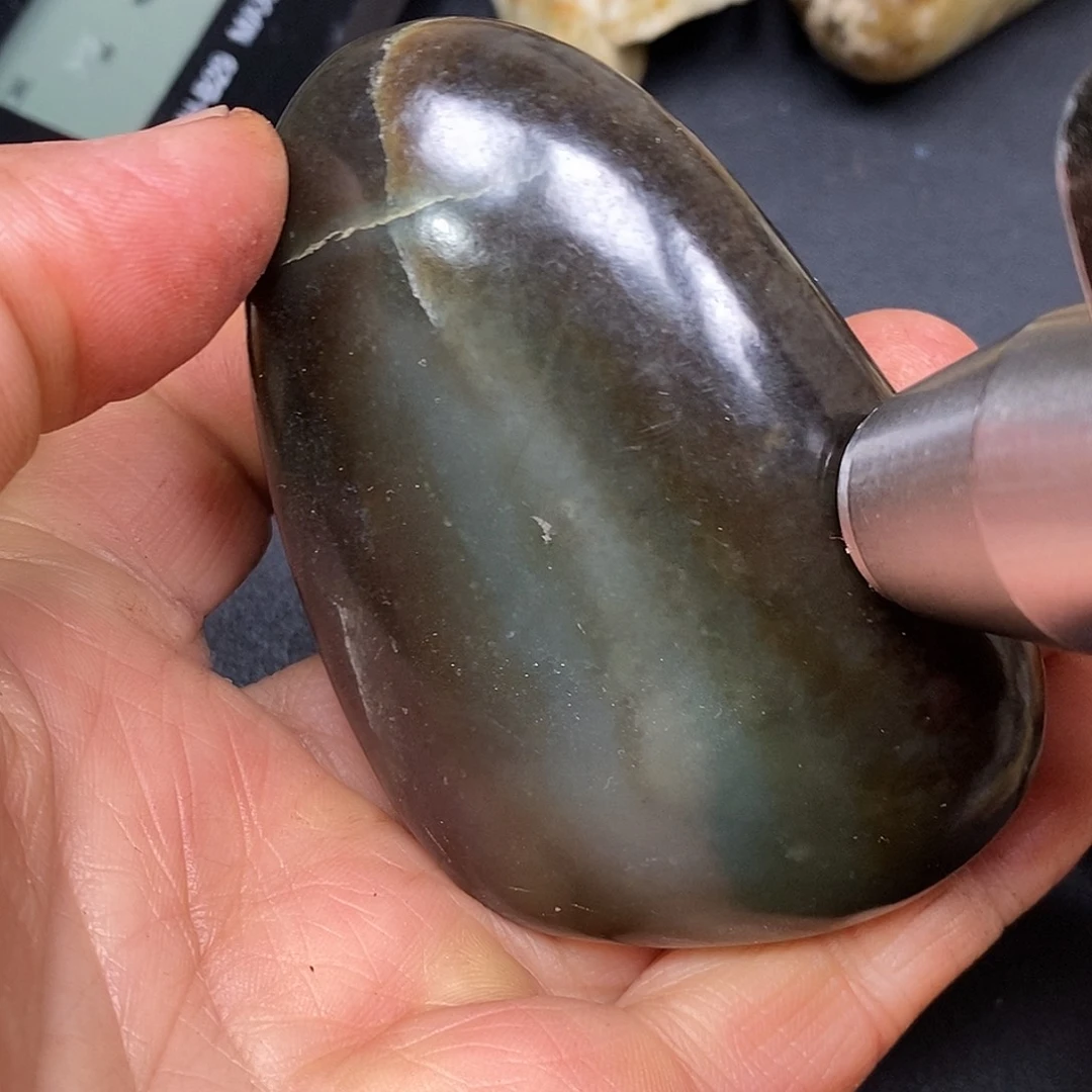 和田玉未镶嵌珠宝奇石