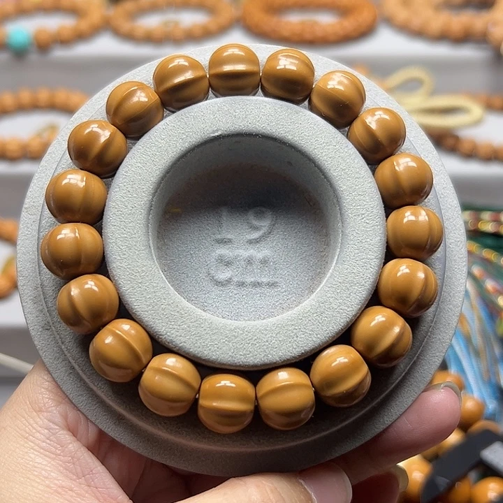 小***儿猴头核桃手串13四花鲨鱼连