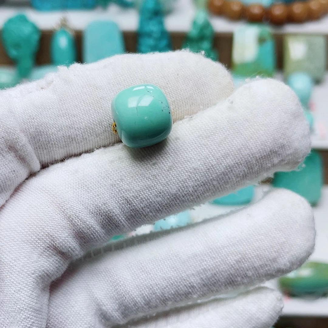 绿松石未镶嵌挂件