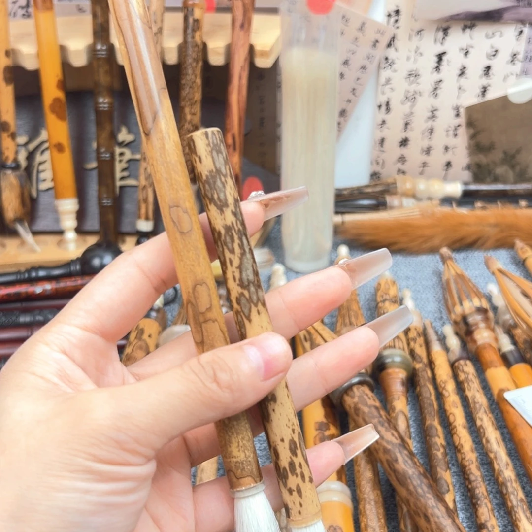 蝴蝶花3.0黑狐兼毫 梅鹿2.0鸡距