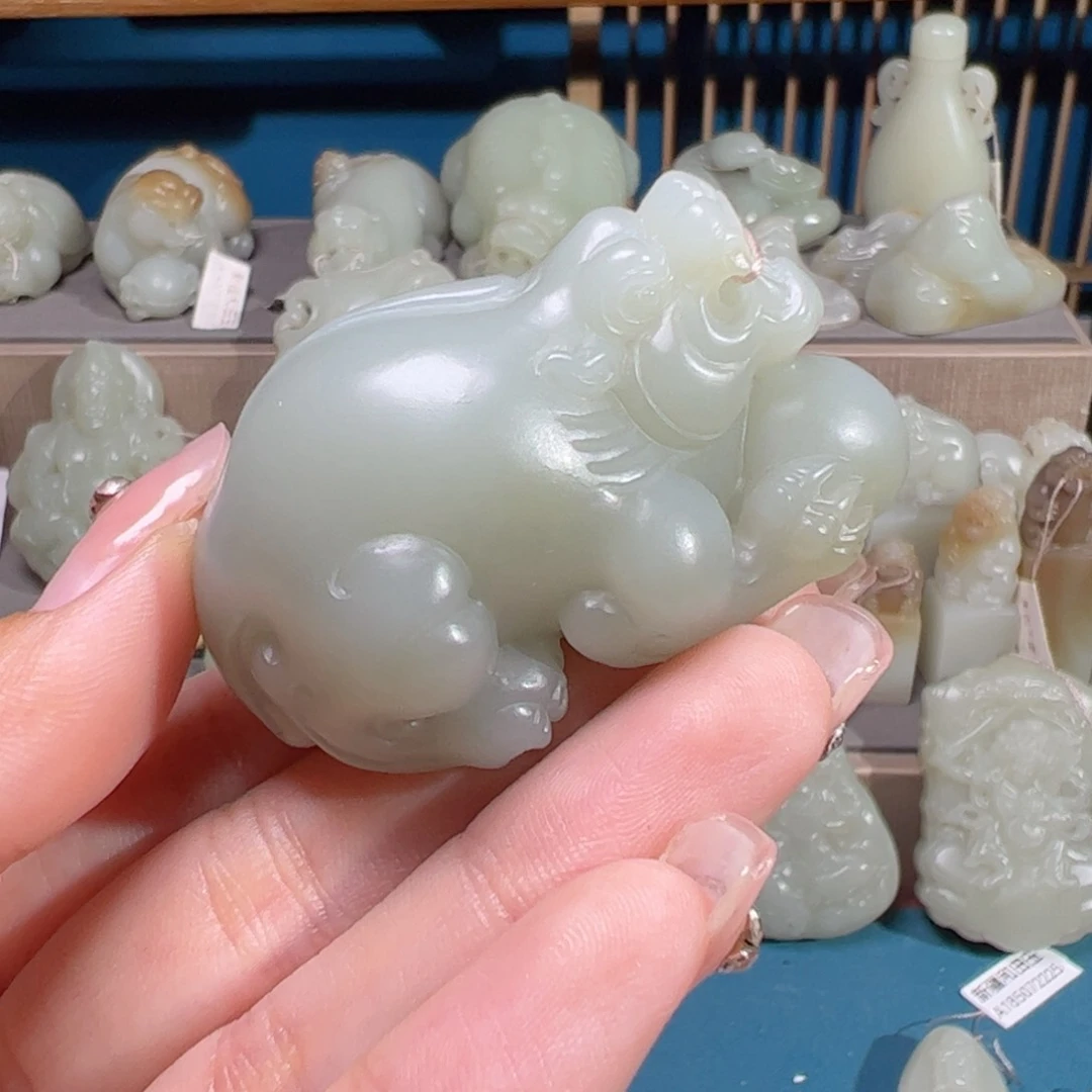 X***X和田玉（糖玉）未镶嵌颈饰