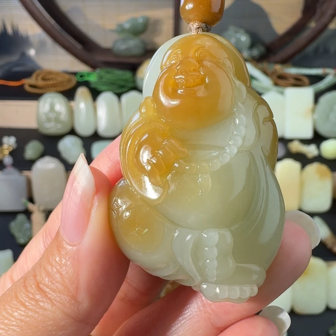 羌***活和田玉未镶嵌颈饰