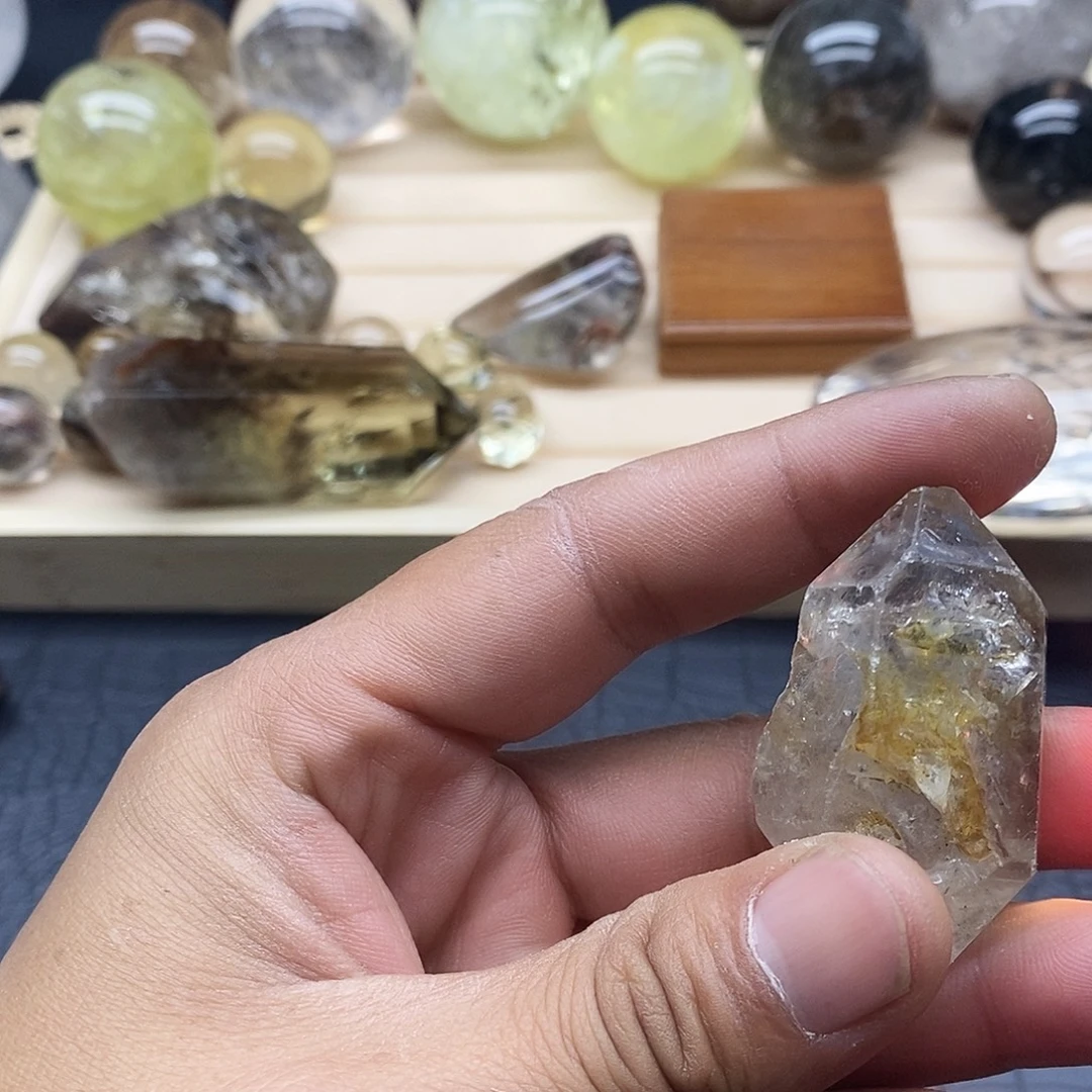 未镶嵌水晶珠宝半成品103水晶石