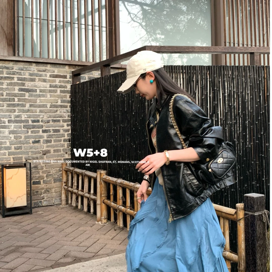 早春牛仔洋气短款时尚百搭黑色韩版秋冬休闲宽松加厚冬季衣服秋季