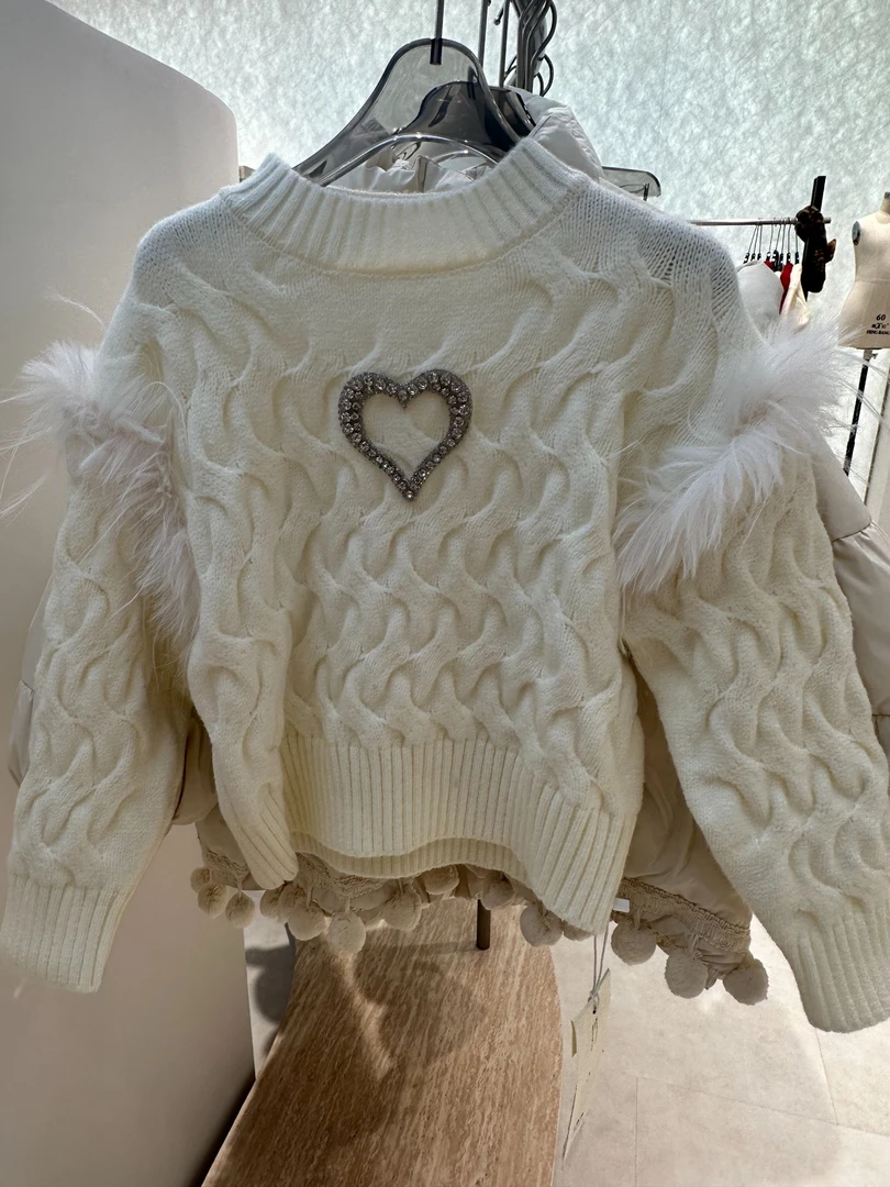 【恩姐定制】冬季童装加厚女童儿童气质爱心毛衣时尚圆领毛衫EN805