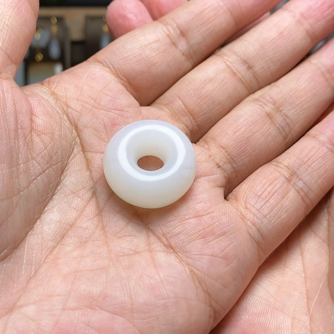 和田玉挂件未镶嵌如**生