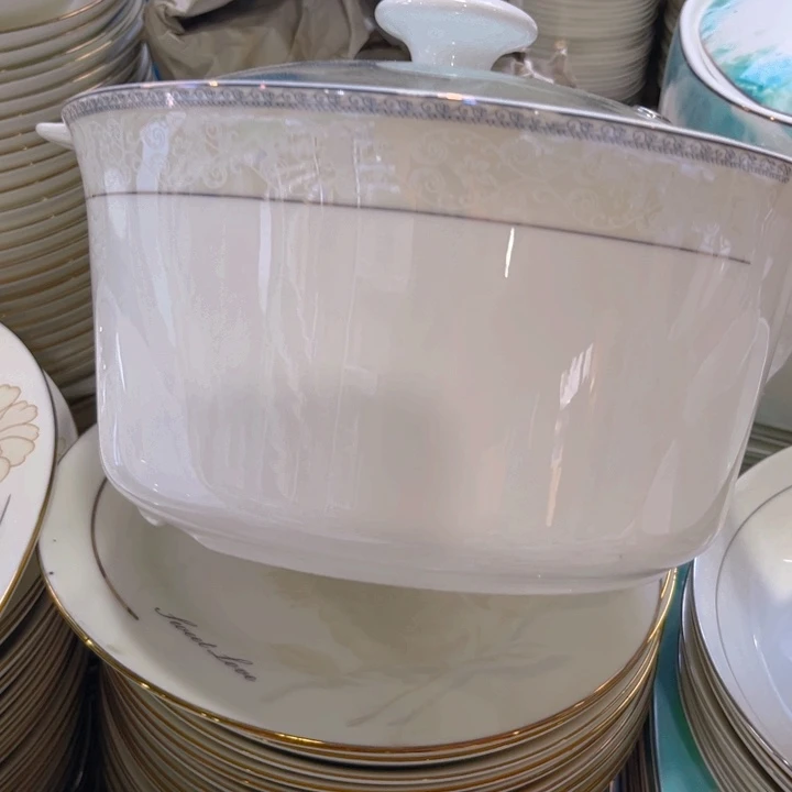瓷片小资八寸汤锅一个微瑕