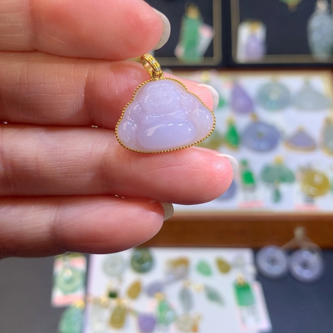 翡翠18K金镶嵌颈饰