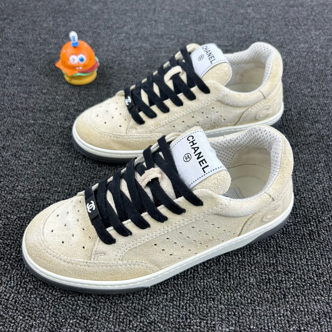 95新 Chanel/香奈儿 麂皮板鞋36码 米白麂皮 HB1886