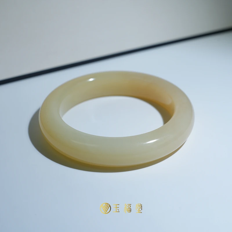 玉福堂 | 新疆和田玉且末满糖玉镯泥鳅背手镯57-59mm 浅蜂蜜糖