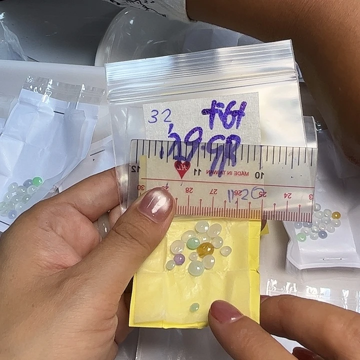 定制翡翠未镶嵌不