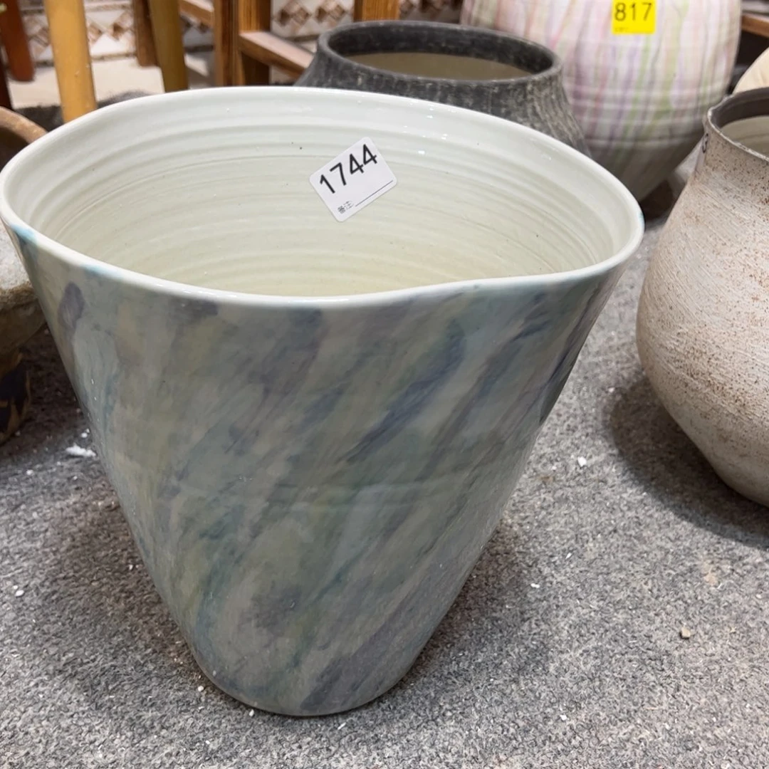 瓷片1744高26口25已打孔