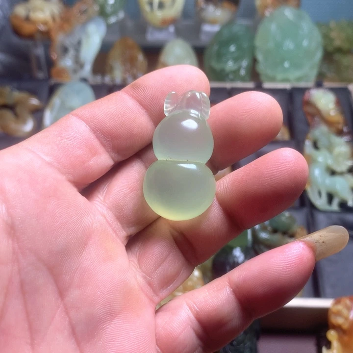 合金蛇纹石玉颈饰