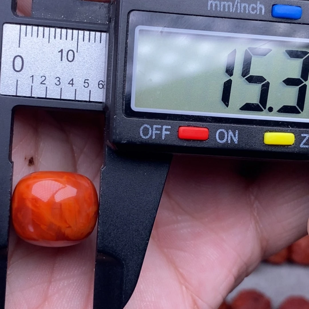 南红玛瑙配饰未镶嵌微瑕