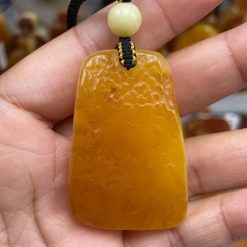 【闪购商品】琥珀颈饰未镶嵌